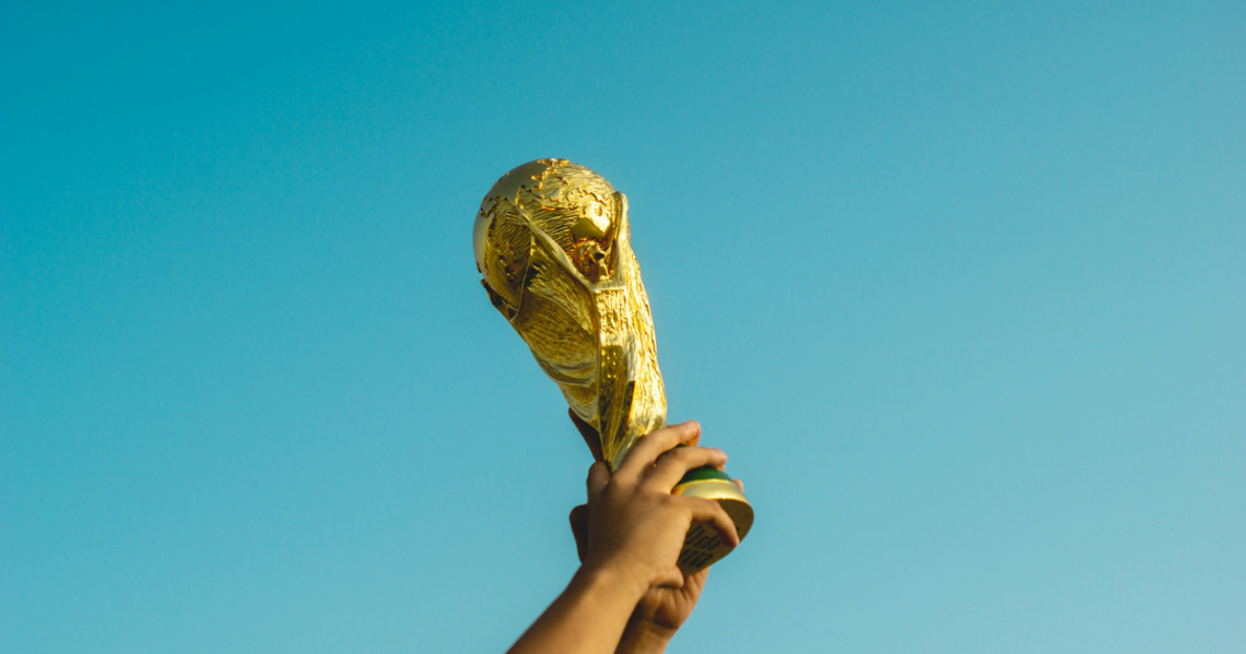 Curiosidades da Copa do Mundo 2026 - bola de futebol e estádio